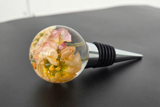 Sphere Pastel Pink Stock Flower Wine Stopper