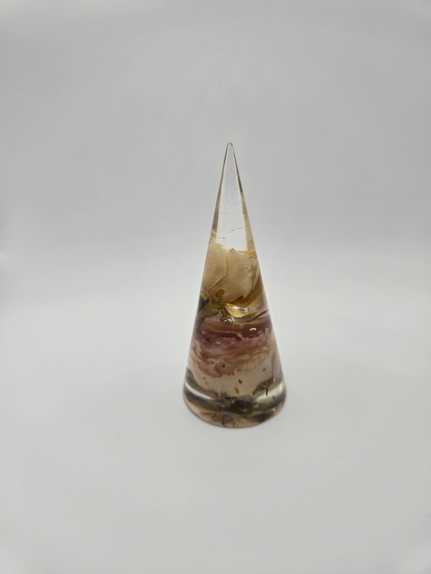 Spray Rose Cone Ring Holder